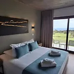 Refugio Dos Capelinhos - E Resort *