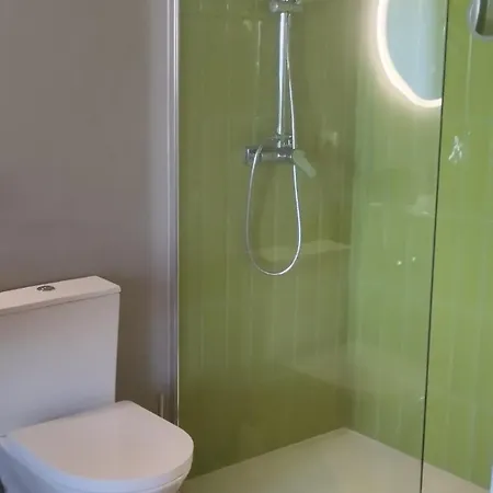 Resort Refugio Dos Capelinhos - E *