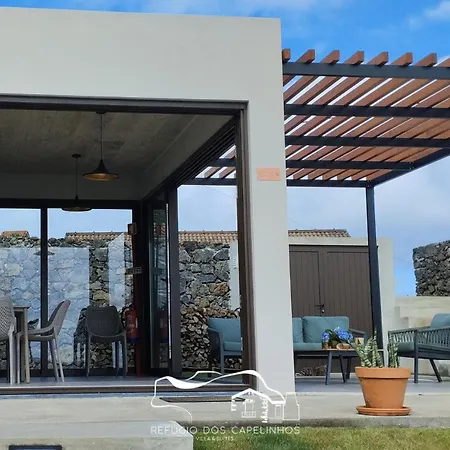 Refugio Dos Capelinhos - E Resort *