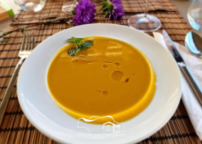 Refugio Dos Capelinhos - E Norte Pequeno