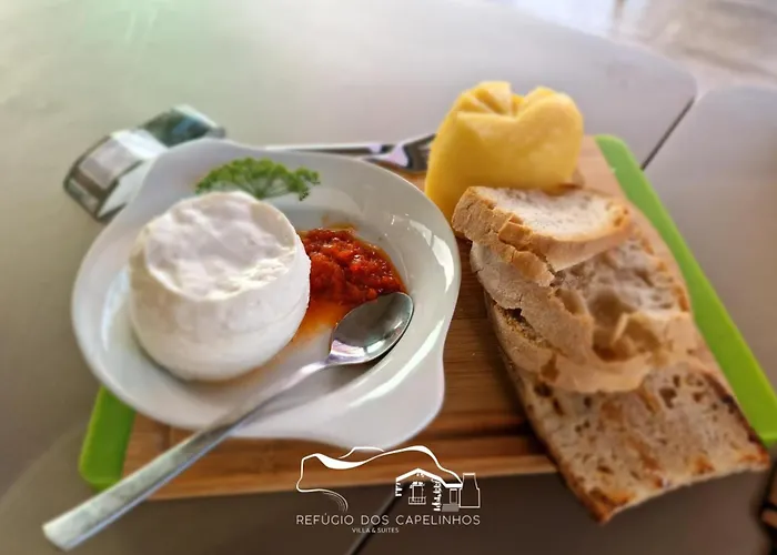 Refugio Dos Capelinhos - E Norte Pequeno