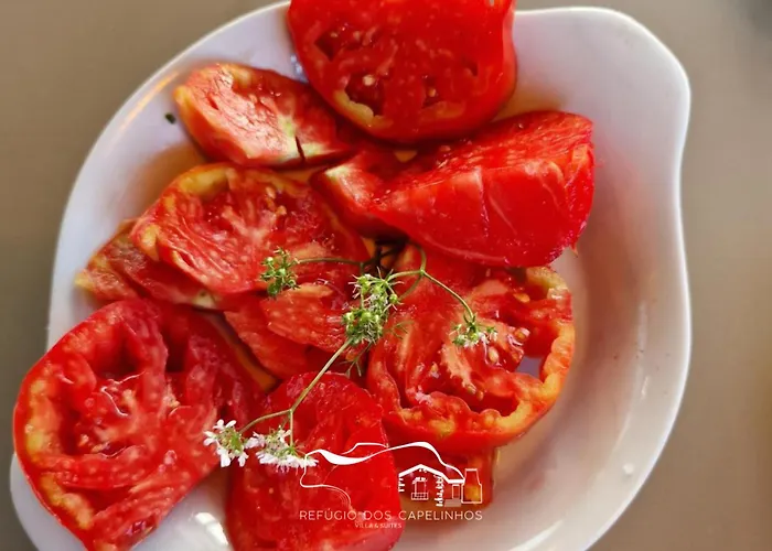 Refugio Dos Capelinhos - E Resort *