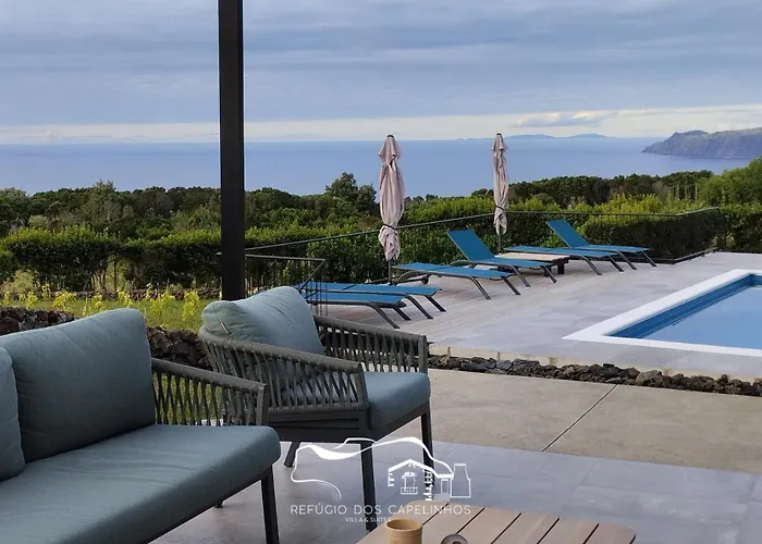 Refugio Dos Capelinhos - E Resort *