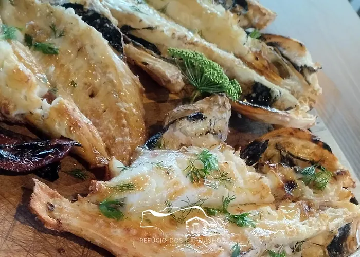 Resort Refugio Dos Capelinhos - E *