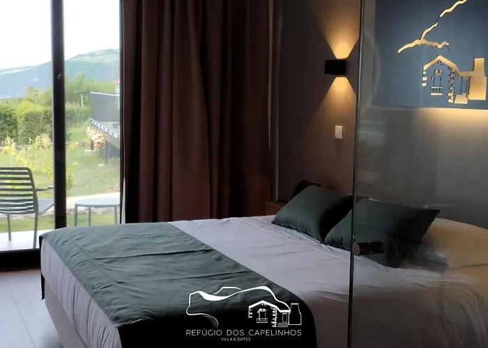 Refugio Dos Capelinhos - E Norte Pequeno