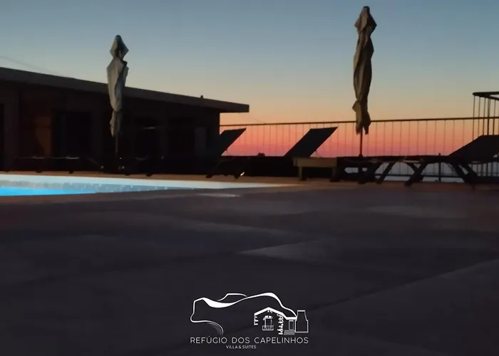 Refugio Dos Capelinhos - E Resort *