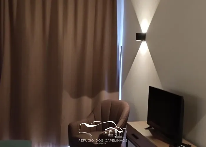 Resort Refugio Dos Capelinhos - E *