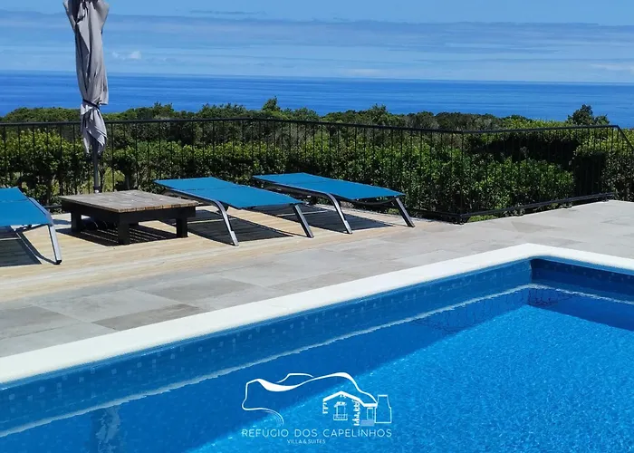 Resort Refugio Dos Capelinhos - E *