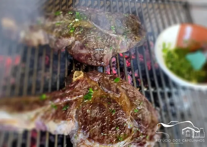 Refugio Dos Capelinhos - E Resort *