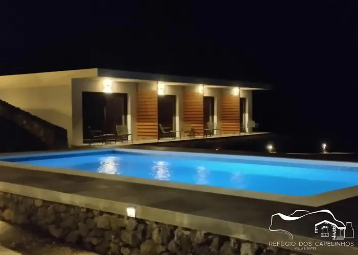 Refugio Dos Capelinhos - E Resort *