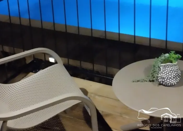 Resort Refugio Dos Capelinhos - E *